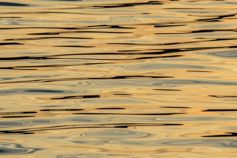 yellow_sun-on-water